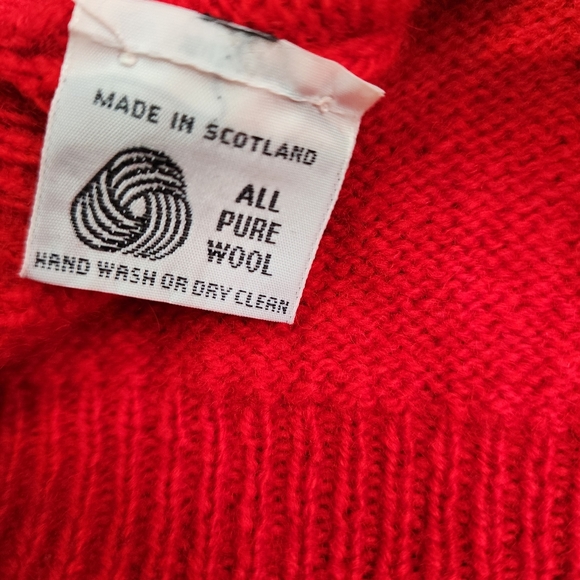 VINTAGE WOOL Archie Brown & Son of Bermuda Red Plaid Button Up Cardigan - Picture 6 of 16